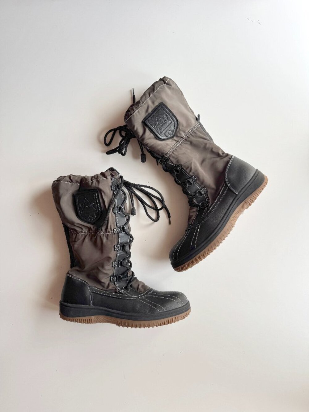 NWOB RUDSAK ATELIER NOIR Brown Nylon Black Leather Winter Boots, Size 11